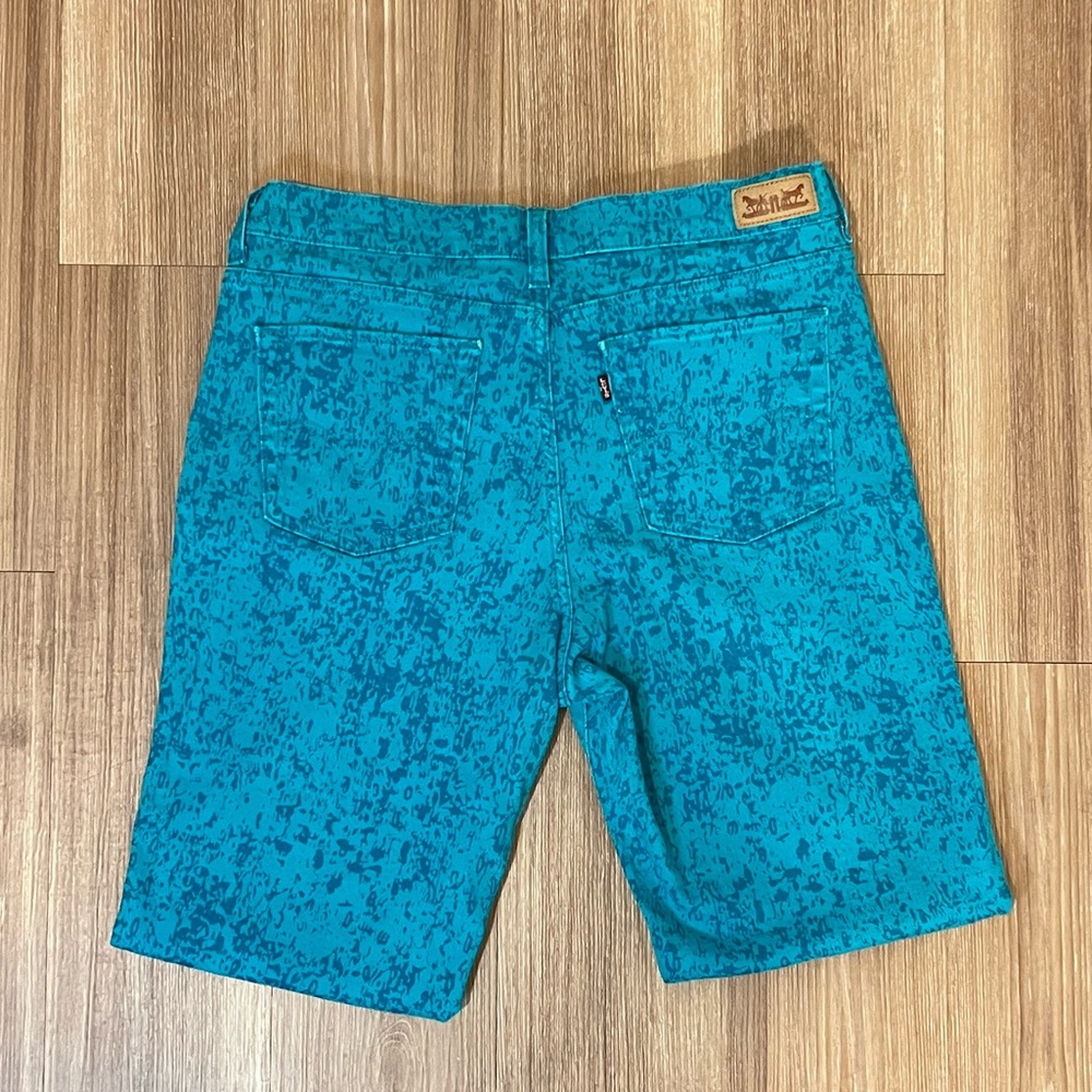 Levi’s Women Perfectly Slimming 512 Straight Leg - Picture 5 of 7